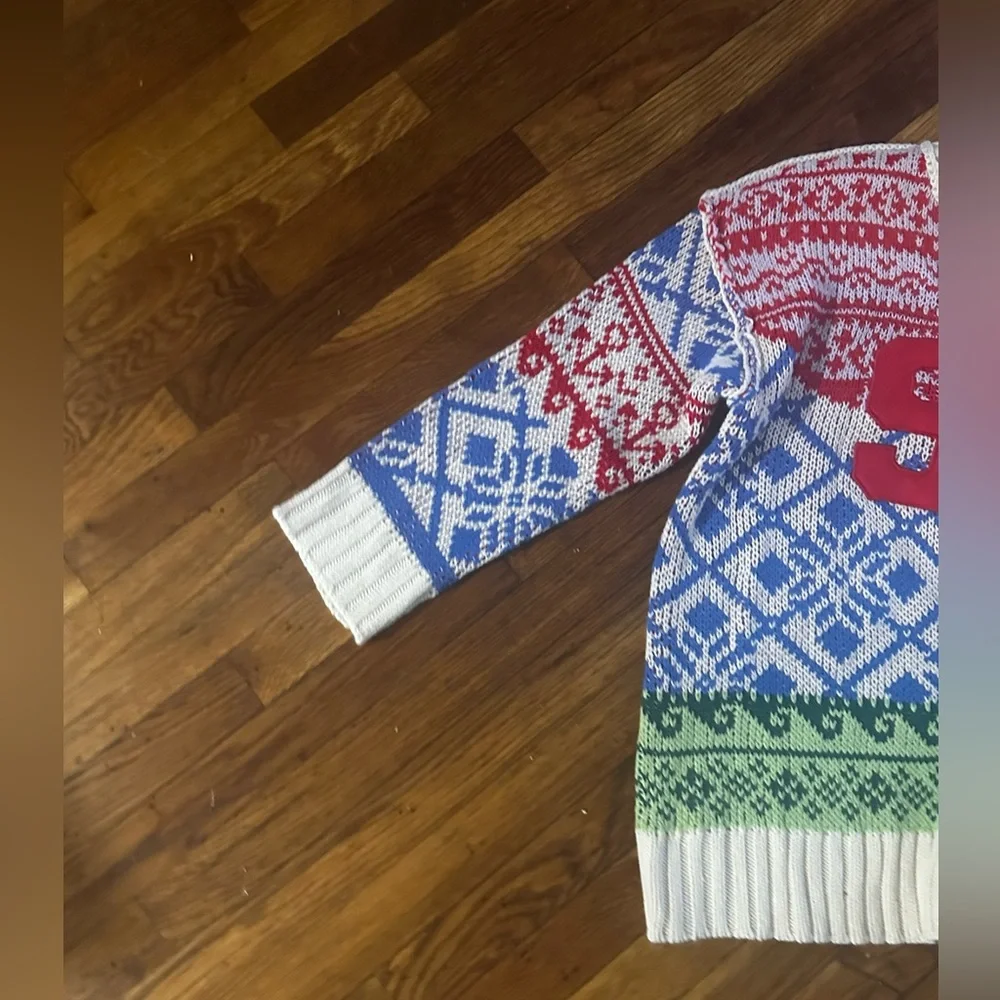 ASOS DESIGN oversized patchwork fairisle festive sweater in blue and red SMALL - Picture 7 of 9